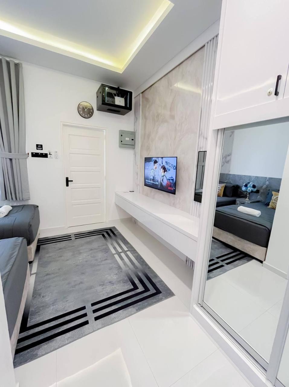 Auranad Tinyhouse Bandar Tanah Merah Wifi Netflix Ngoại thất bức ảnh